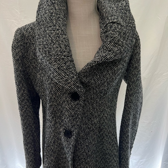 Herringbone pattern with red liner coat - super cute - mac - Picture 2 of 10